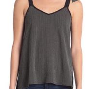 NWT Bobeau Contrast Trim V-Neck Camisole