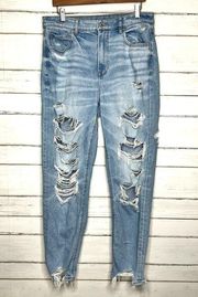 American Eagle Mom Jean Distressed Light Wash Denim Size 12 Long