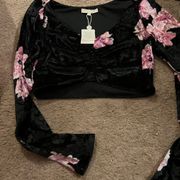 NWT Wayf xs crop top floral