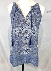 Artisan NY blue and white abstract print Henley tank top size large