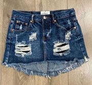 One Teaspoon Junkyard Distressed Blue Jean Skirt Size 25