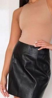 WILSONS LEATHER | Black Pencil Skirt 100% Leather Lined | Size 4