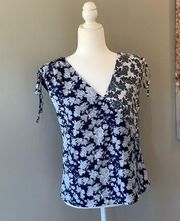 NWOT Skies are Blue tie sleeve blouse