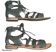 G by Guess Green Faux Leather Hotsy Gladiator Sandals size 8.5