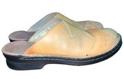 Clarks tan leather comfort slides women’s size 10