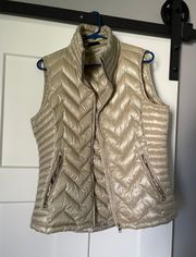 Women’s Gold  Vest. Size Large