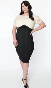 NWT  Ivory & Black Wiggle Dress With Lace Illusion X-SMALL