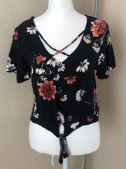 Black Floral Criss Cross V-Neck Tie Front Short Sleeve Cropped Blouse