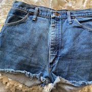 Wrangler High Rise Cut Off Vintage Jeans