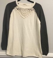 Women’s Hem and Thread Crochet Shirt Top Size Medium