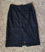 🌺 Who What Wear black lacy pencil skirt