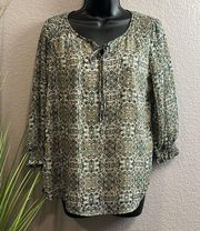 ROZ&ALI A size small pinto three-quarter sleeve pop over blouse.