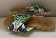 American Eagle 6.5 floral hemp lined slip on flat sandals