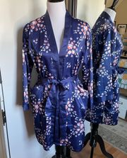 X Fab Fit Fun S/M Robe