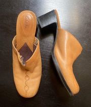 vintage leather heeled clogs