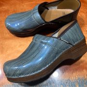 Dansko Patent Leather Clogs size 38 blue brown