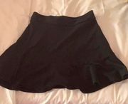 Cute black stretchy skirt