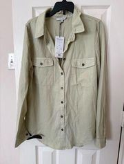 pocket button down shirt size Small