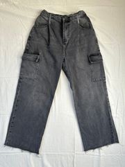 Wide-leg Cargo Jeans