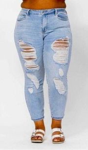 Judy Blue Boyfriend Fit Jeans Light Wash Distressed Ripped Denim Size 20W