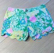 LILLY PULITZER BUTTERCUP SHORT HIBISCUS STROLL SCALLOP TRIM SIZE 0