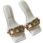 Good American sandal mules white leather oversized chain detail sz 5.5
Slip on