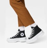 Converse  Chuck Taylor All Star Lugged 2.0 High  Top Sneakers  Unisex MSRP $130