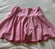 XS pleated pink and white mini athletic skirt