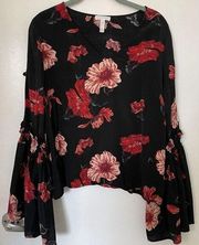 Leith Ladies Black Floral V Neck Peek A Boo Bell Sleeve Blouse Size Small