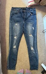 distressed skinny jeans