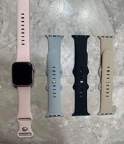 Apple  Watch Series 4 + Bands