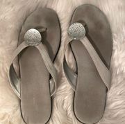 size 8 1/2 aerosoles, gray/silver, fancy flips flops