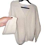 HEARTLOOM • Cream Cable Knit Sweater w/ Wool & Angora Blend • Size Medium