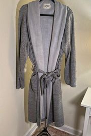 UGG Robe For Women or Men Size Large/XL Gray excellent condition softly lined