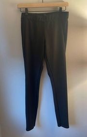 Express black leggings pants size medium perfect for causal work days or dates!