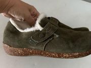 Earth Origins Calleen Cordero Suede clogs 9.5