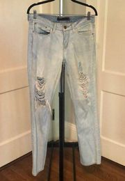 Bdg distressed boyfriend jeans size 28