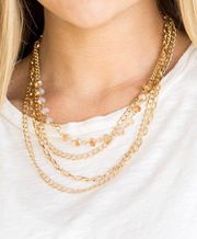 Gold Extravagant Elegance Necklace