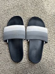 Women’s  Slides