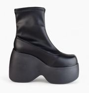 ✦ Faux Leather Chunky Platform Boots