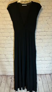 Black Maxi, M