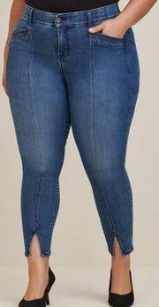 Torrid Bombshell Skinny Premium Stretch High Rise Jeans Size 20