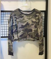 Aerie  women’s long sleeve camo shirt — medium