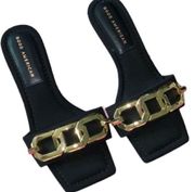 Good American sandals 5.5 NEW kitten heel oversized chain detail square toe