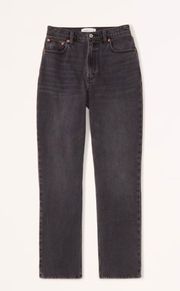 A&F Curve Love Ultra High Rise 90s Straight Jean