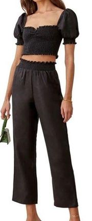 Mora Linen Flare Crop Pants in Black
REFORMATION Size Small