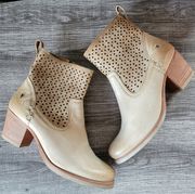 Trask Paige Tan Gold Perforated Chunky Heel Distressed Ankle Boots, 7.5