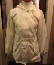 Betsy Johnson hooded zipper front rain jacket