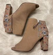 SO Embroidered Ankle Boots Booties Open Toe Chunky Heel Faux Suede Size 9.5