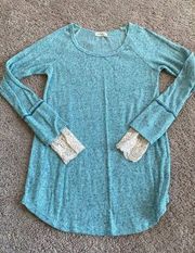 Twenty Second women’s medium thin long sleeve top